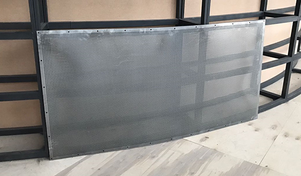 Лист перфорированный стальной